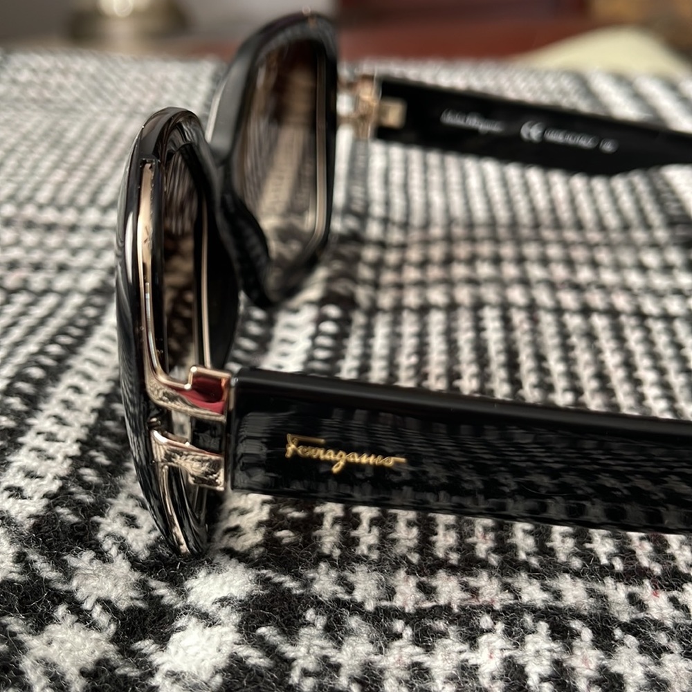Salvatore Ferragamo 65mm Black Oversized Sunglasses - Picture 5 of 7